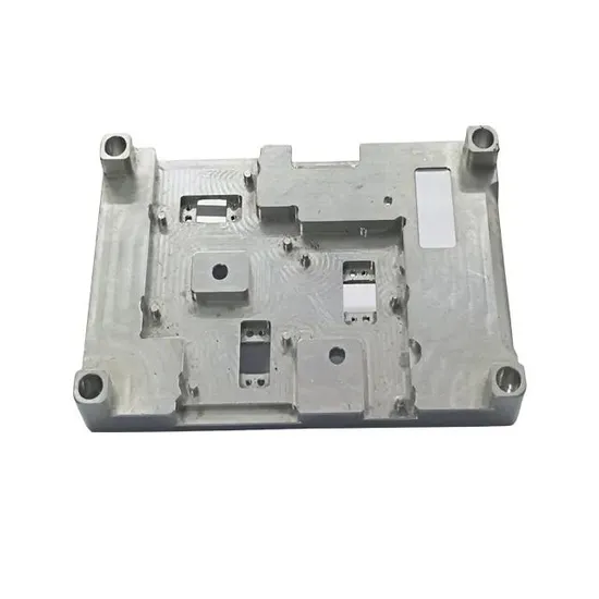Pemrosesan CNC Baja Presisi 4 Pemrosesan CNC Produksi Massal Bagian Presisi Mobil Kit Konversi Mobil Van