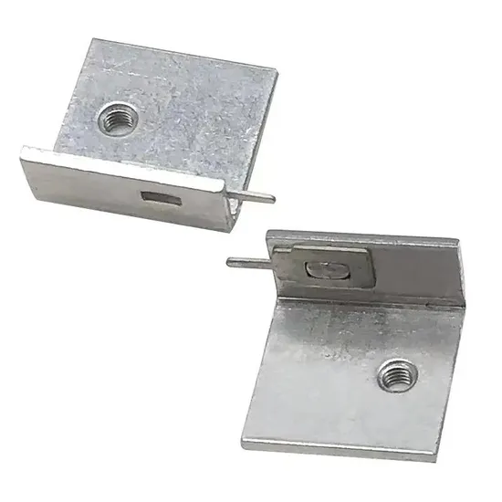 Produits estampage Logam Presisi Bagian Logam Lembaran acier inoxydable et Ditempa estampage aluminium pour Soket Relai