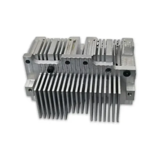 Bagian estampage Logam Kustom Pemesinan CNC aluminium Baja Tahan Karat Bagian Logam Lembaran