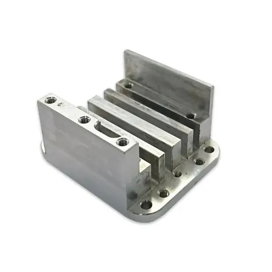 OEM ODM Kustom Anodisasi Aluminium Bagian Kecil Logam Plastik 5 Pi&egrave;ces CNC pour v&eacute;hicules automobiles