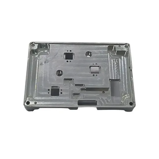 Pemrosesan CNC Baja Presisi 4 Pemrosesan CNC Produksi Massal Bagian Presisi Mobil Kit Konversi Mobil Van